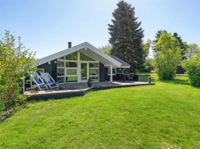 Holiday Home Bole - 400m from the sea by Interhome